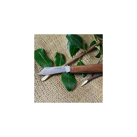 Grafting/budding knife with wooden handle and steel blade